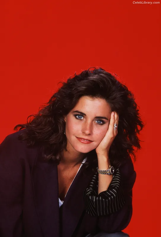Courteney Cox photo 13 of 148
