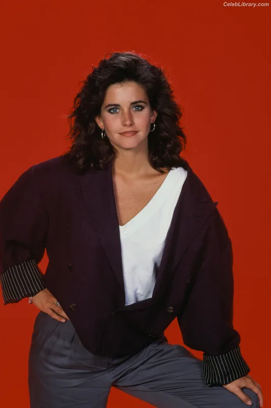 Courteney Cox photo 15 of 148