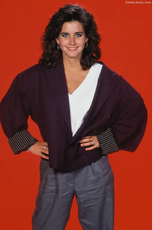 Courteney Cox photo 19 of 148