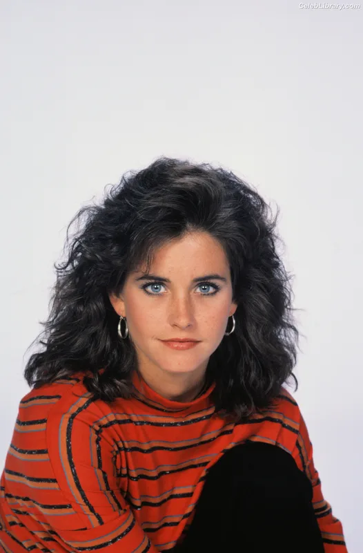 Courteney Cox photo 20 of 148