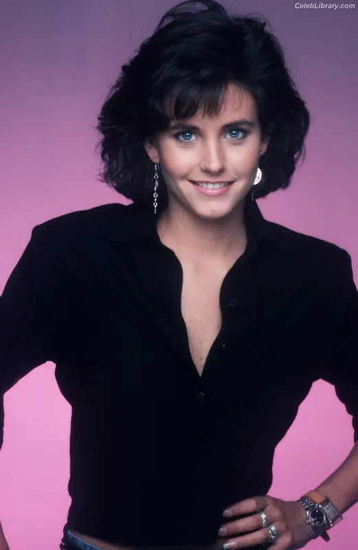 Courteney Cox photo 19 of 148