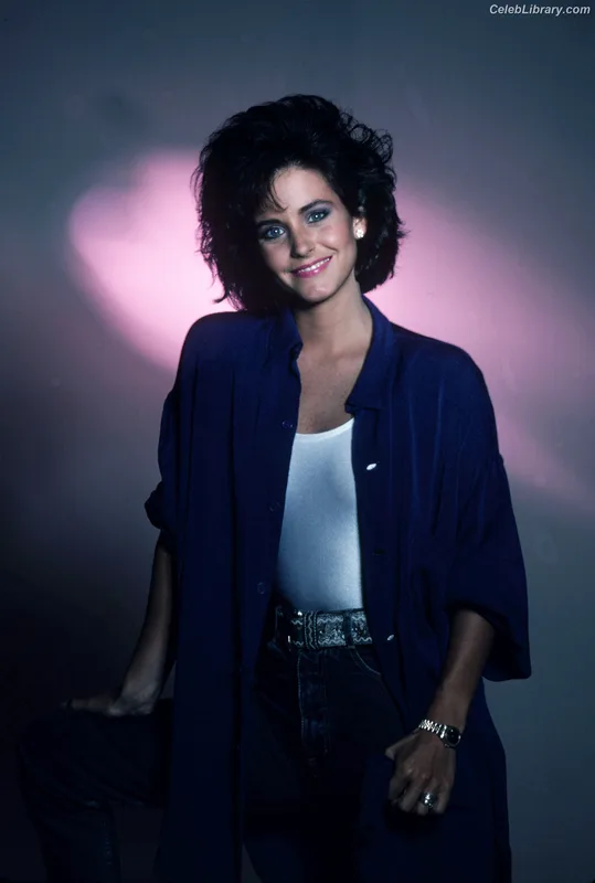Courteney Cox photo 20 of 148