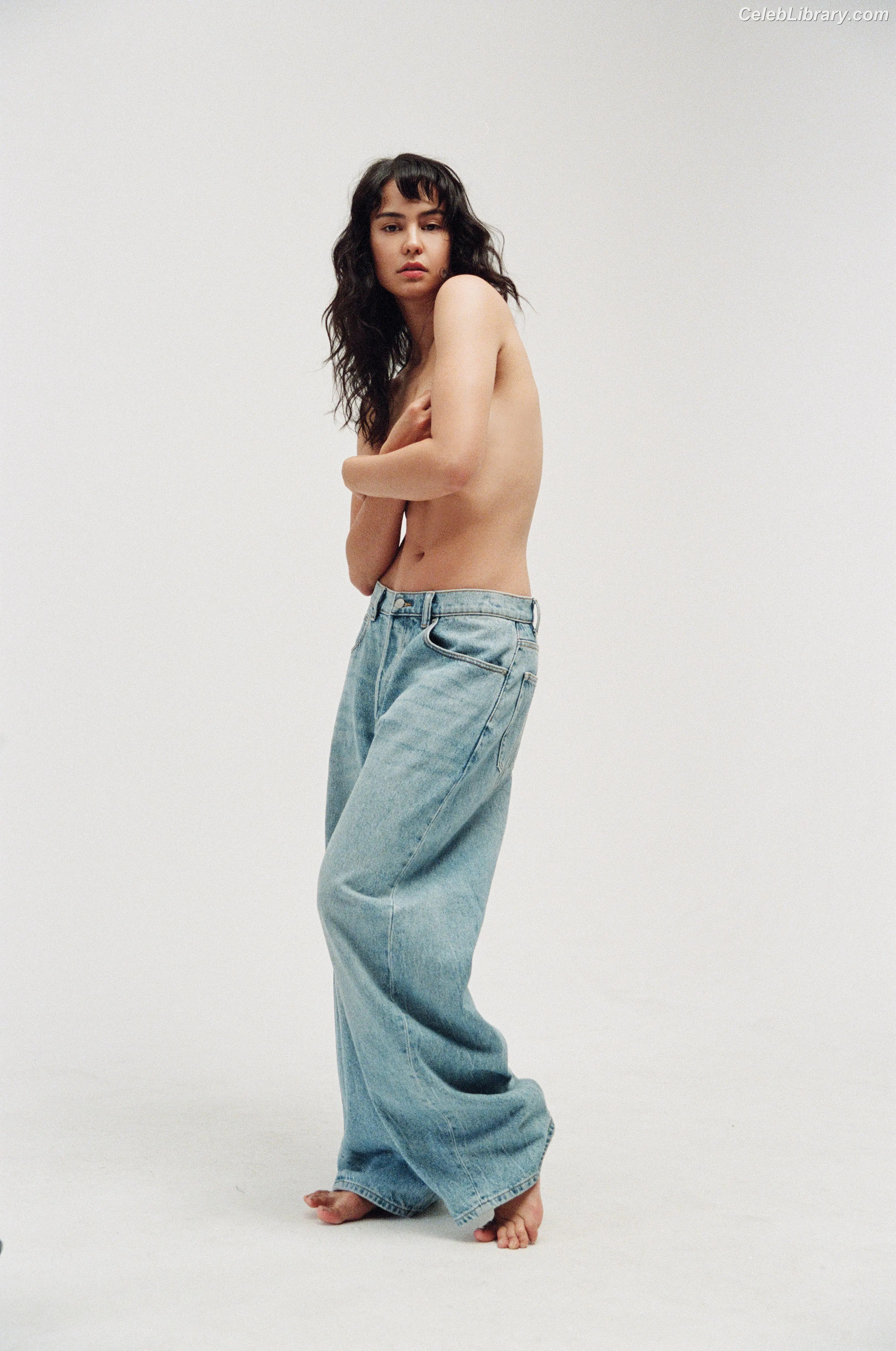 Courtney Eaton photo 7 of 157