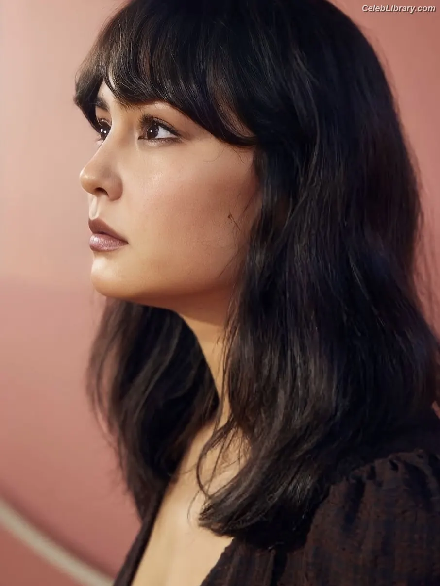 Courtney Eaton photo 18 of 157