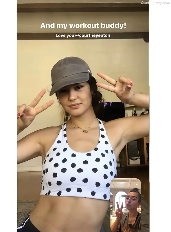 Courtney Eaton photo 15 of 157