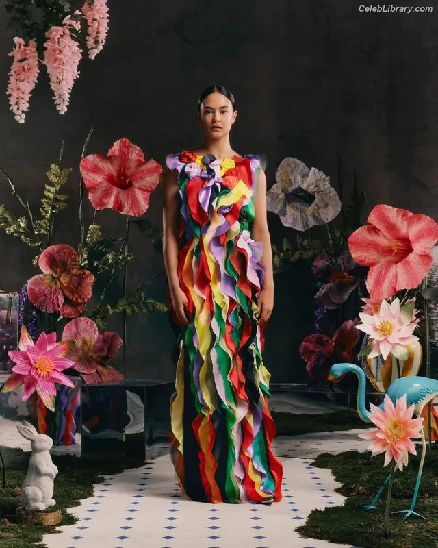 Courtney Eaton photo 19 of 157