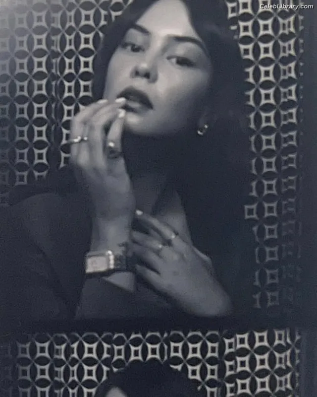 Courtney Eaton photo 22 of 157
