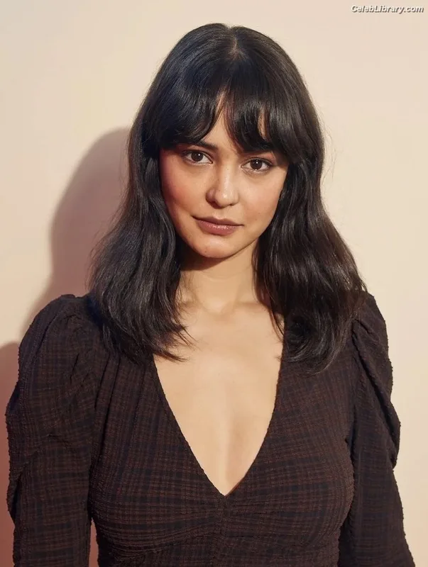 Courtney Eaton photo 16 of 157