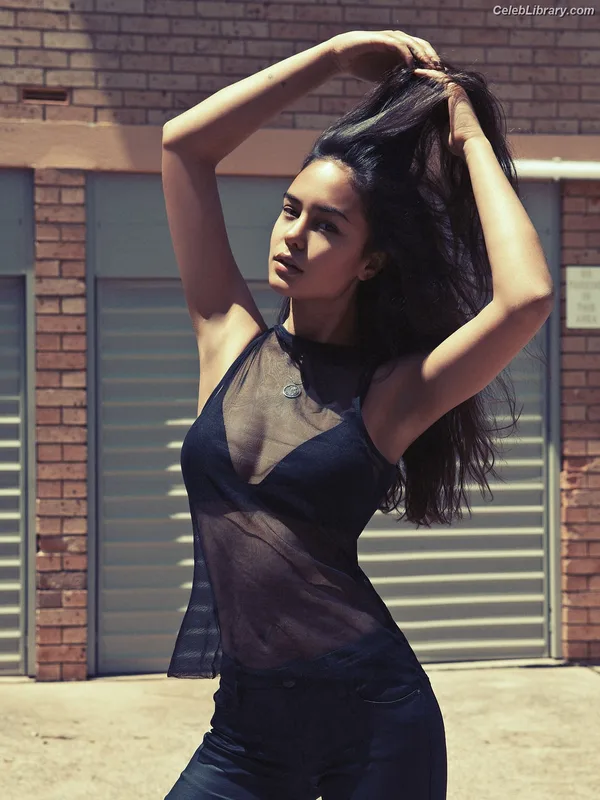 Courtney Eaton photo 12 of 157