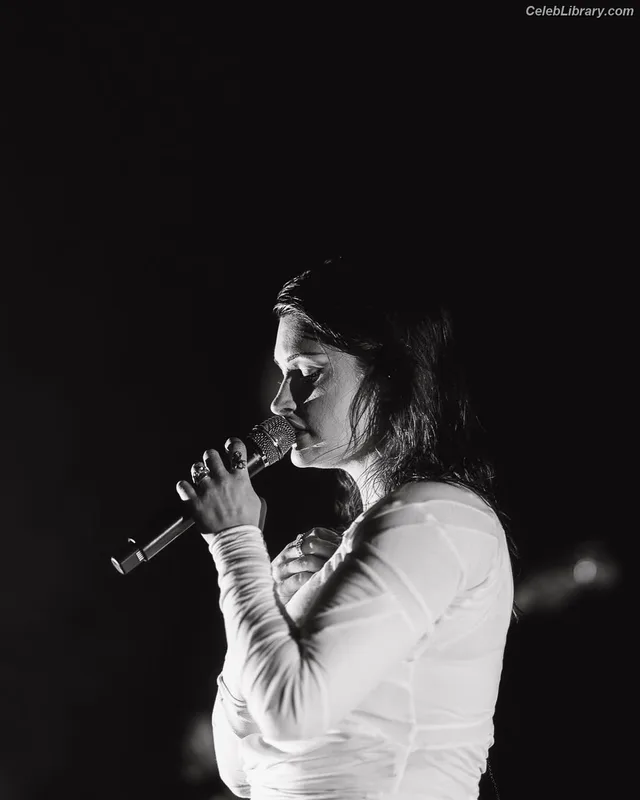 Courtney Laplante photo 9 of 578