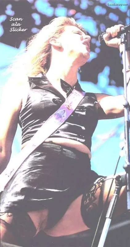 Courtney Love photo 2 of 14
