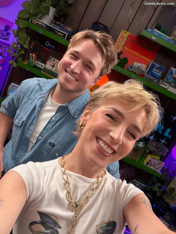 Courtney Miller photo 8 of 850