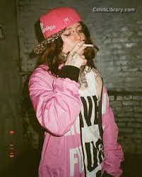 cr1tter photo 18 of 23