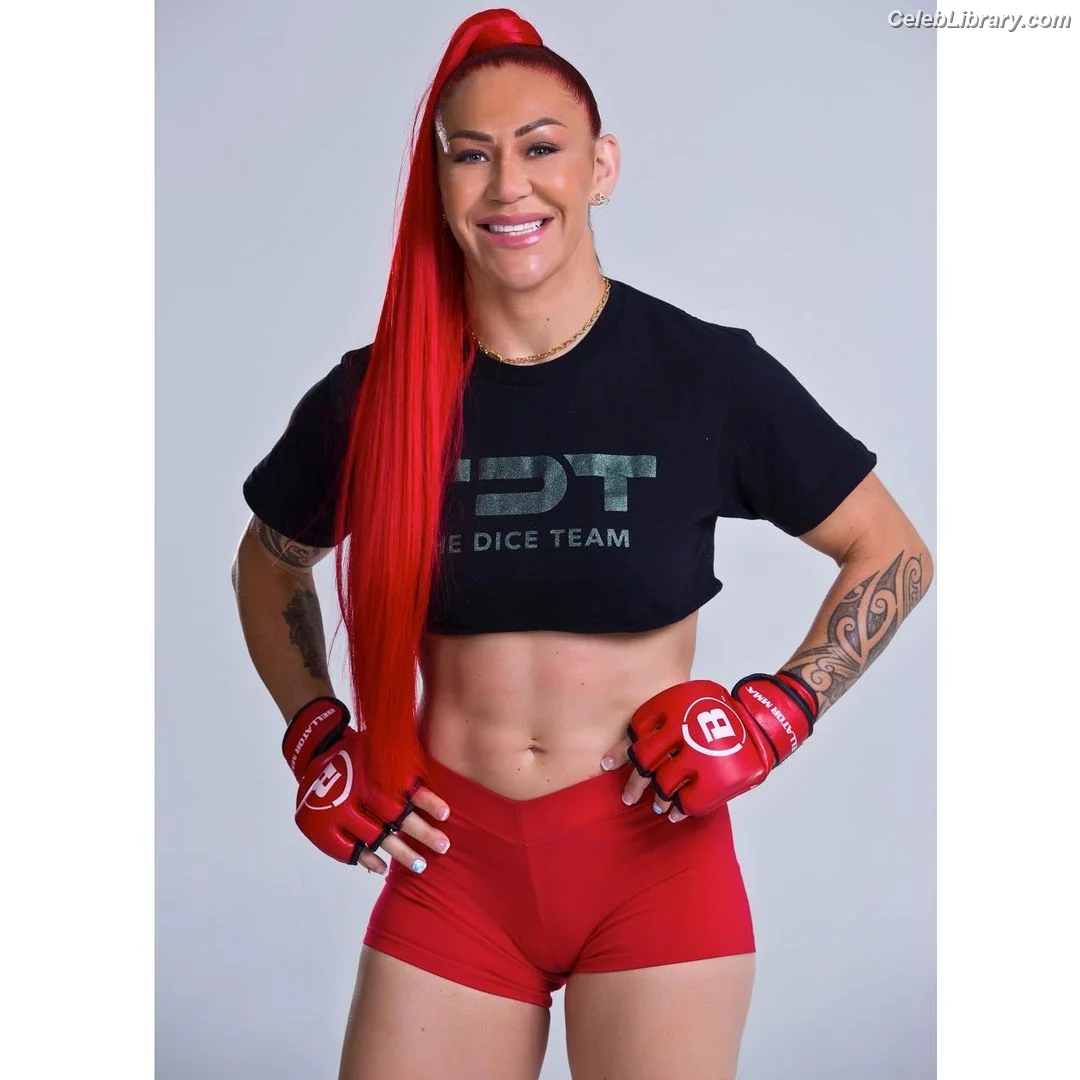 Cris Cyborg photo 17 of 352