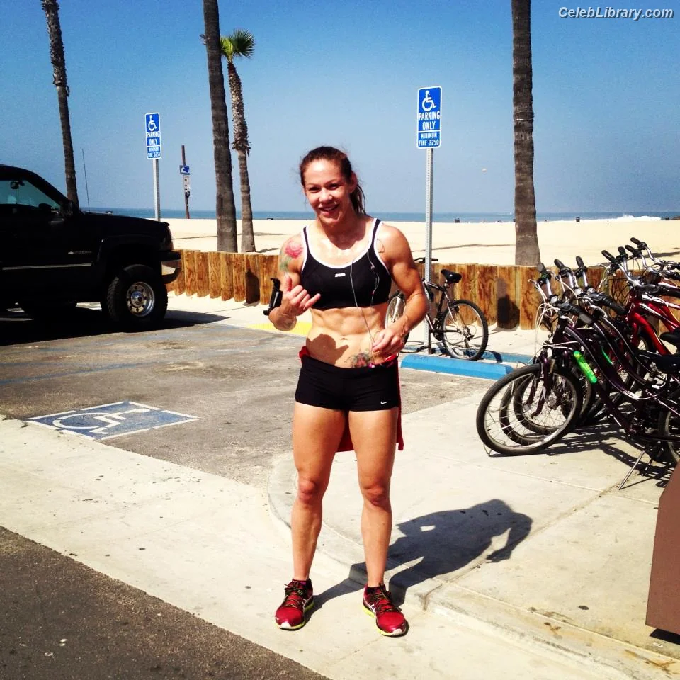 Cris Cyborg photo 4 of 352