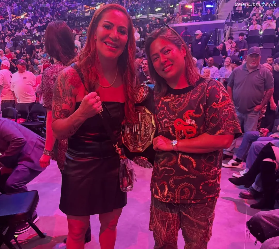 Cris Cyborg photo 1 of 352