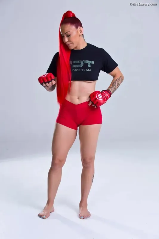 Cris Cyborg photo 1 of 353