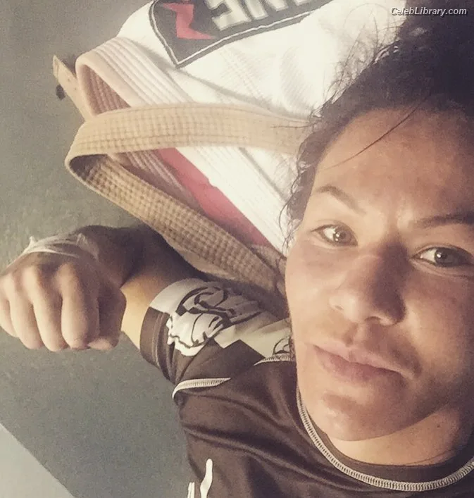 Cris Cyborg photo 15 of 353