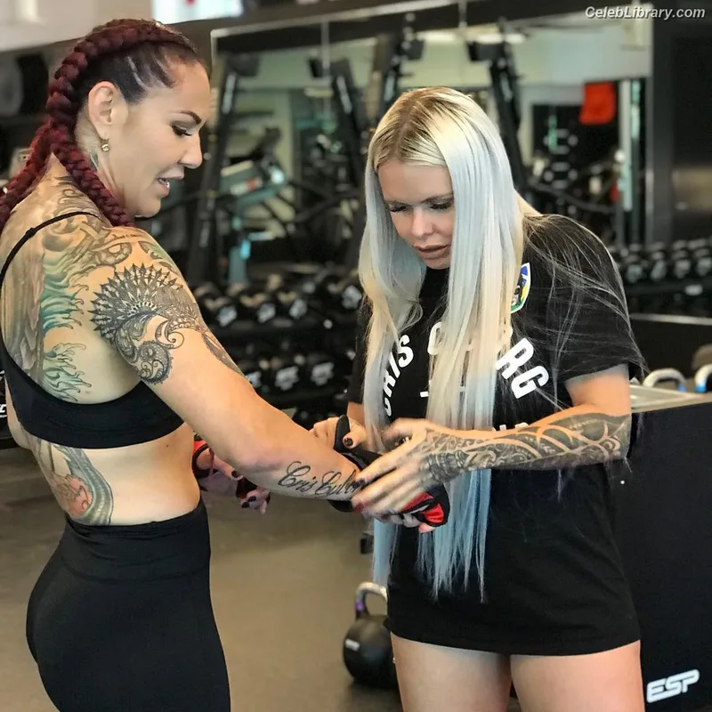 Cris Cyborg photo 3 of 353