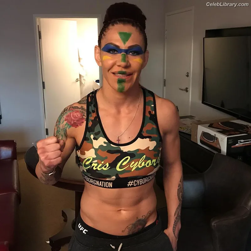 Cris Cyborg photo 14 of 353
