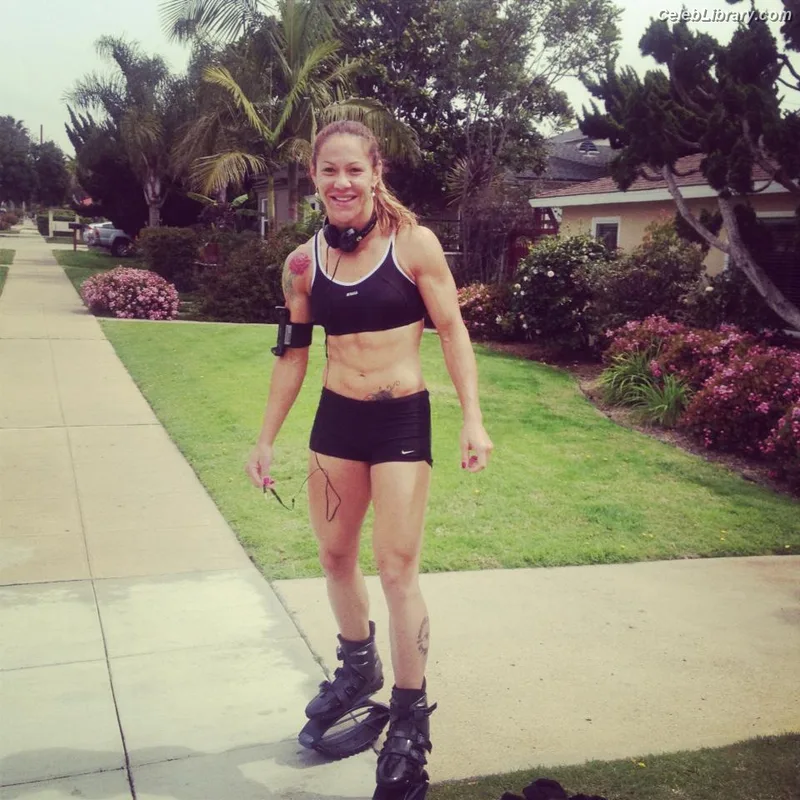 Cris Cyborg photo 3 of 353