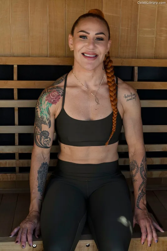 Cris Cyborg photo 17 of 353