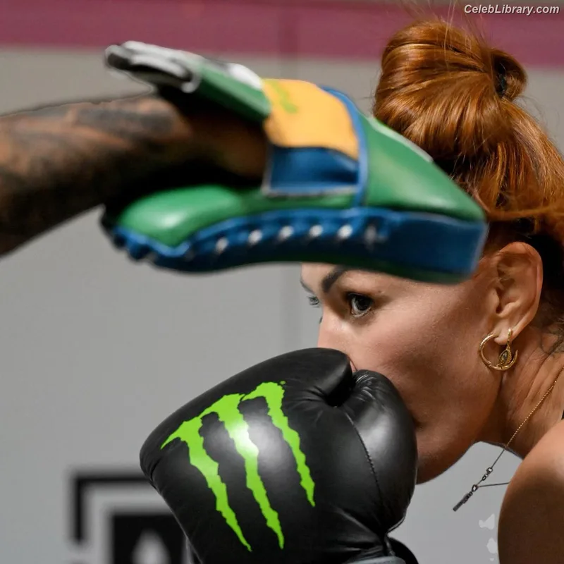 Cris Cyborg photo 10 of 353