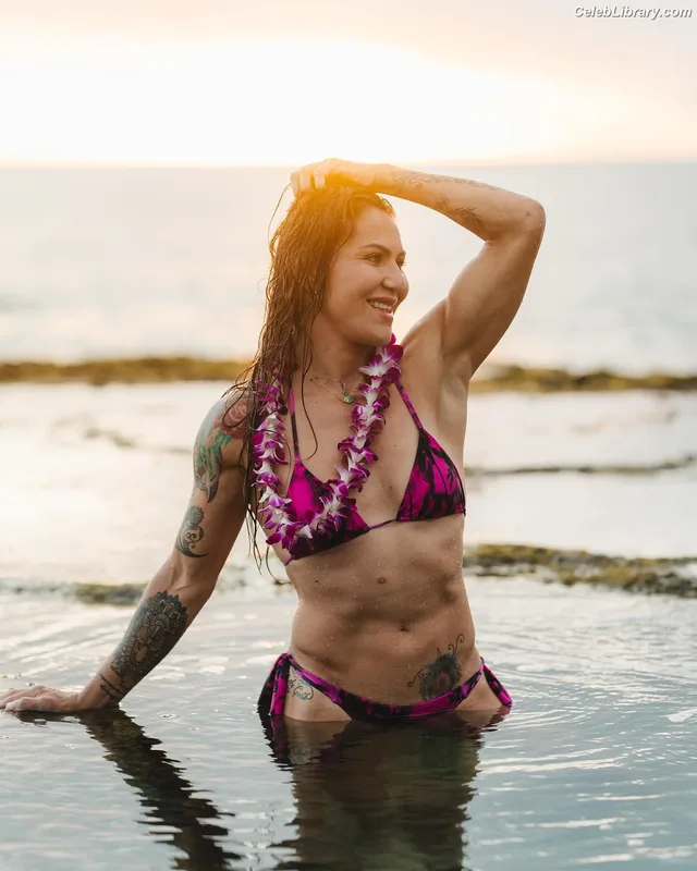 Cris Cyborg photo 12 of 353