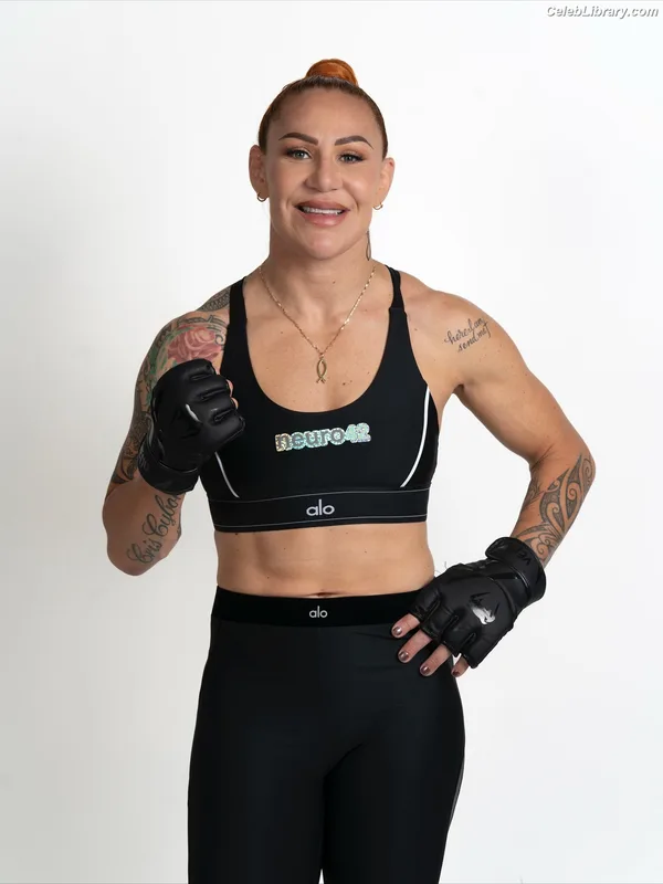 Cris Cyborg photo 22 of 353
