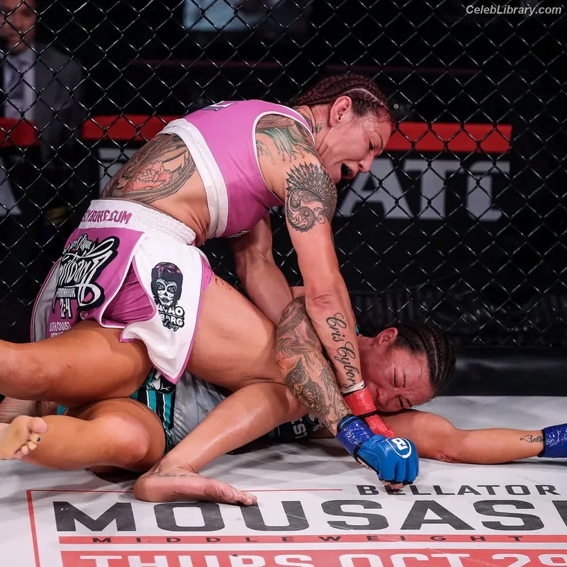 Cris Cyborg photo 4 of 353