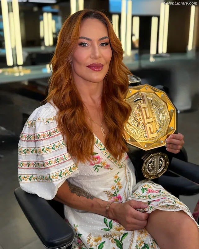 Cris Cyborg photo 20 of 353