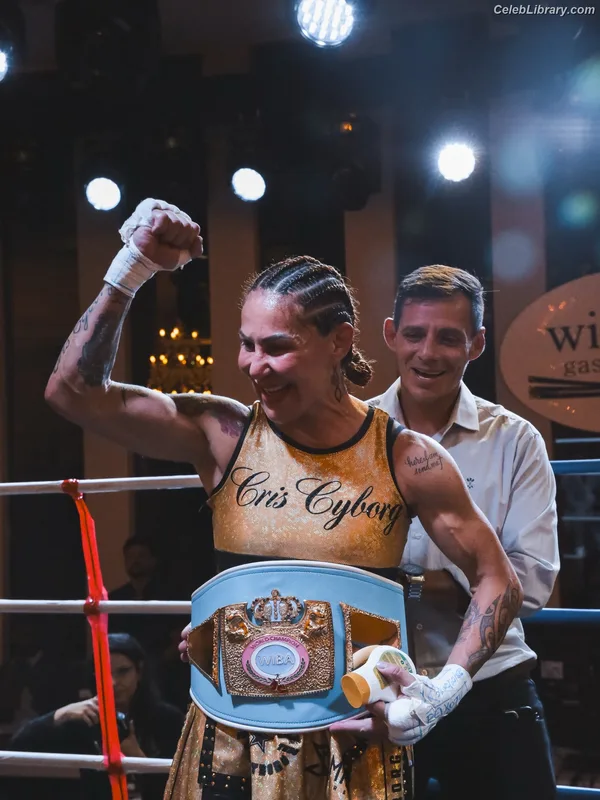 Cris Cyborg photo 13 of 353