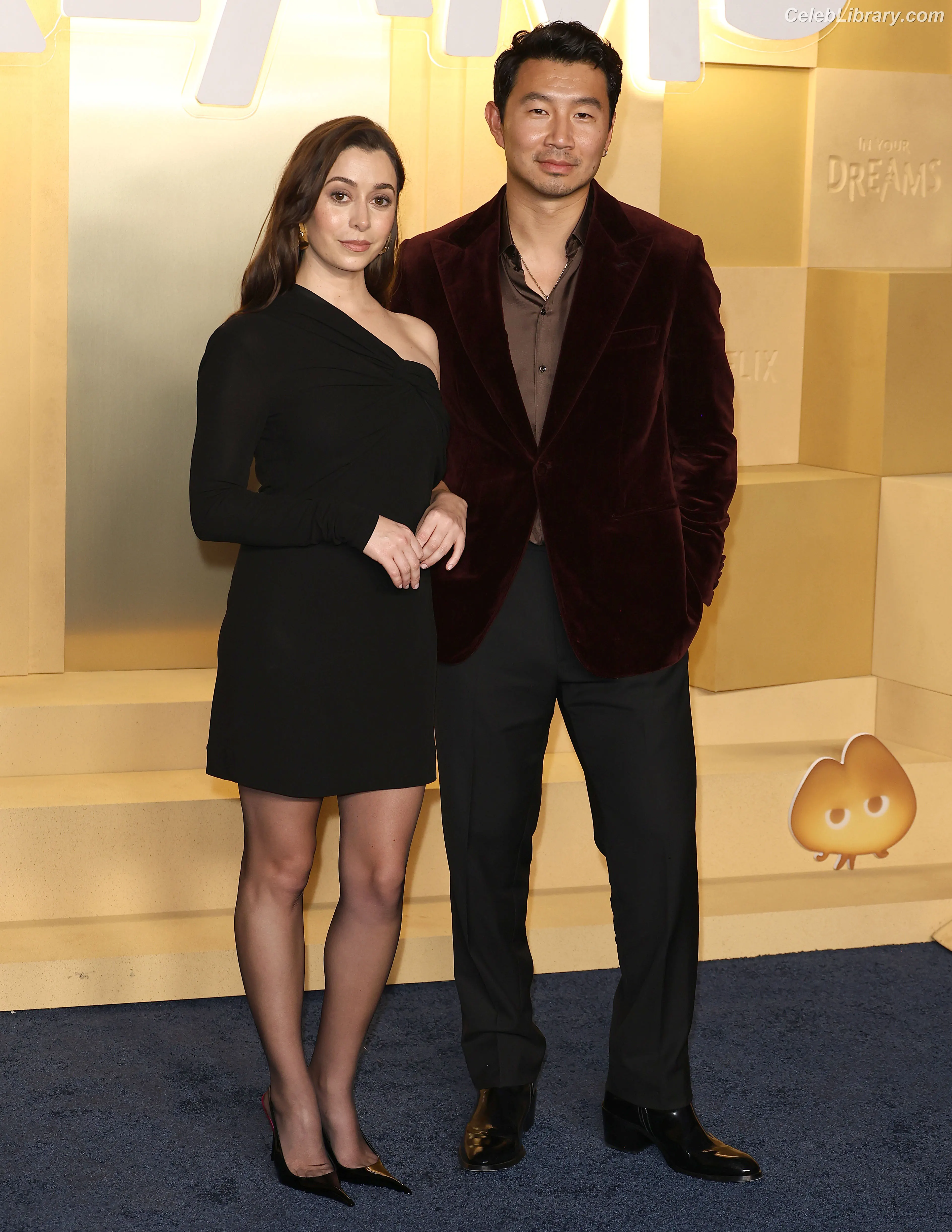 Cristin Milioti photo 3 of 335