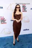 Cristin Milioti photo 6 of 335