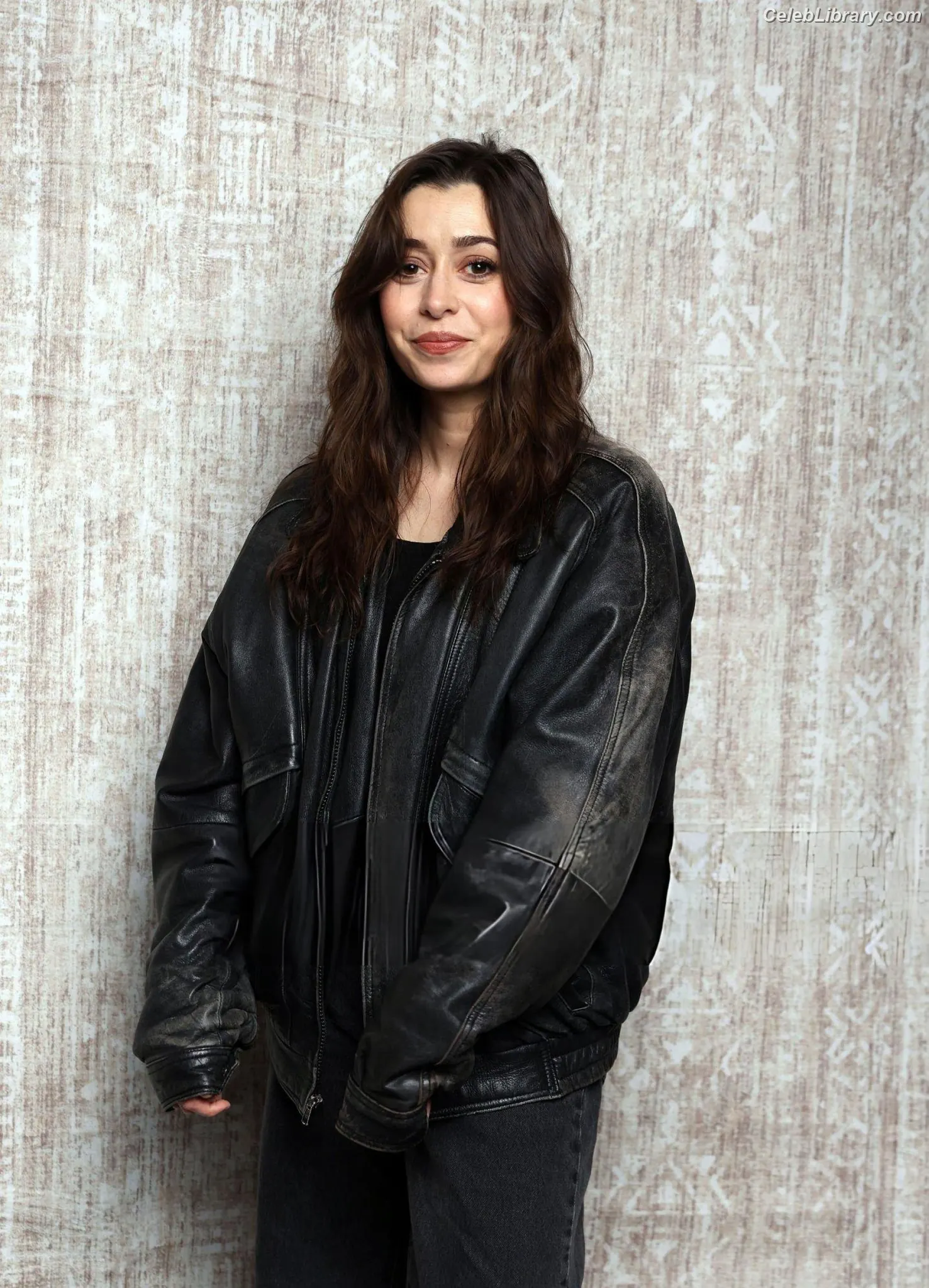 Cristin Milioti photo 5 of 335