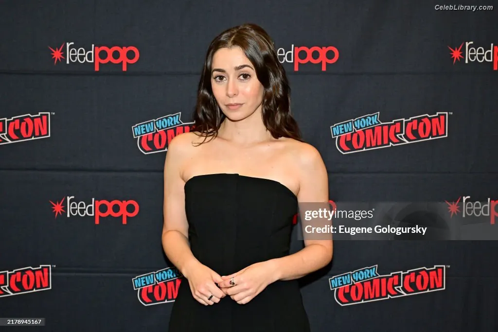 Cristin Milioti photo 24 of 335