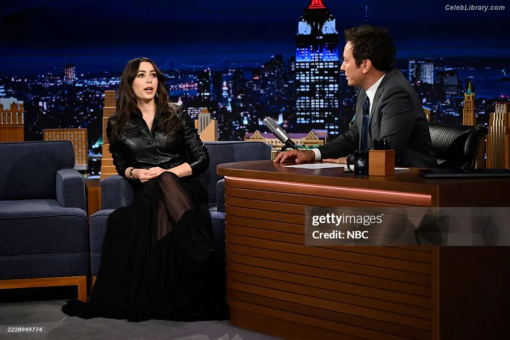 Cristin Milioti photo 5 of 335
