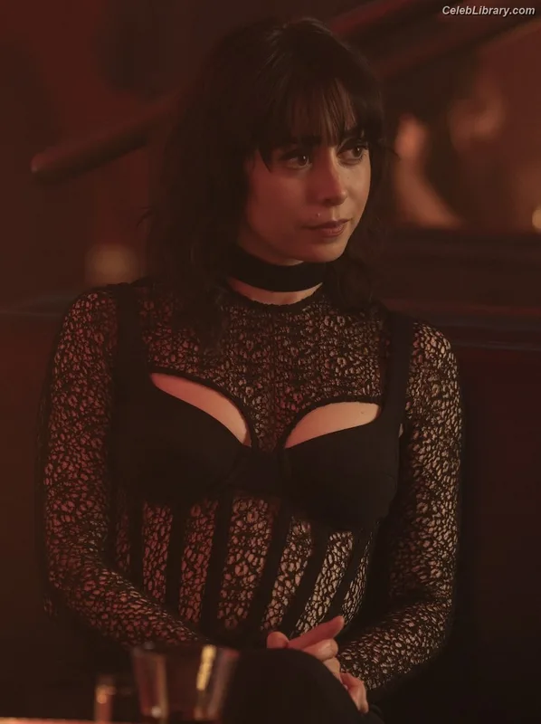 Cristin Milioti photo 1 of 336