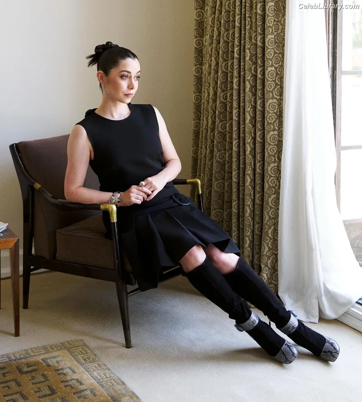 Cristin Milioti photo 22 of 336