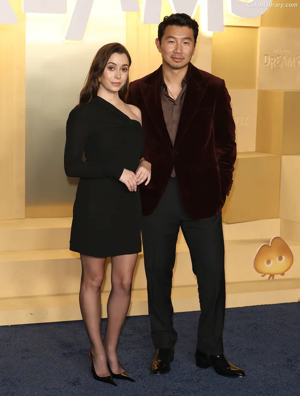 Cristin Milioti photo 23 of 336