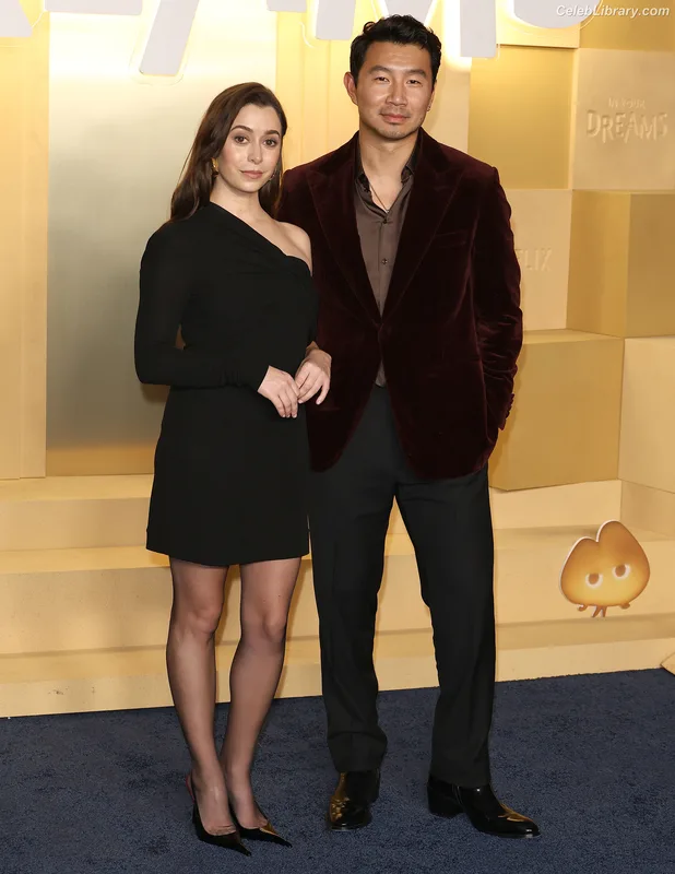 Cristin Milioti photo 3 of 336