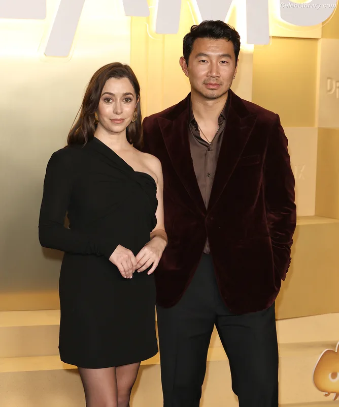 Cristin Milioti photo 5 of 336