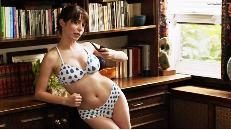 Cristin Milioti photo 9 of 336
