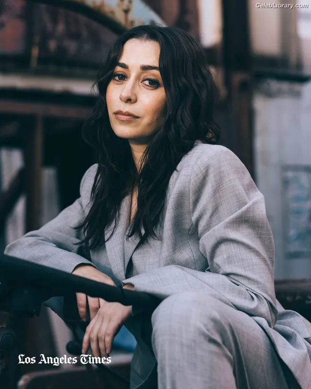 Cristin Milioti photo 20 of 336