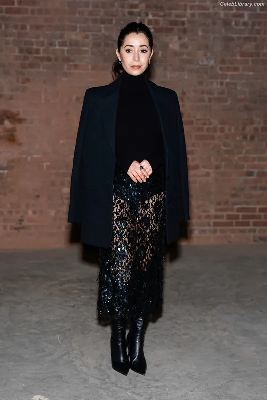 Cristin Milioti photo 12 of 336