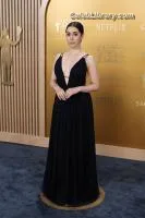 Cristin Milioti photo 19 of 336