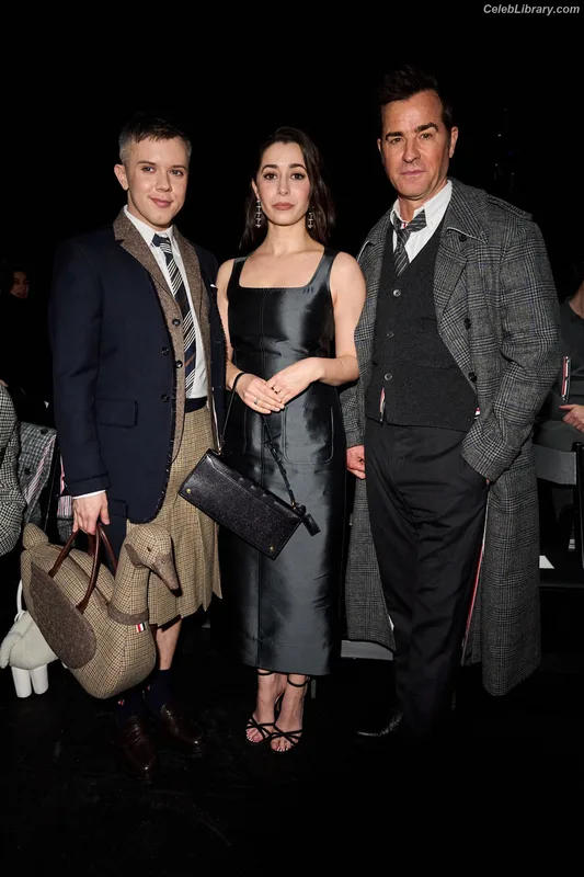 Cristin Milioti photo 23 of 336