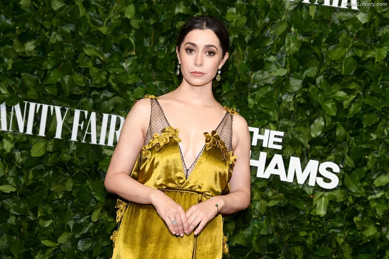Cristin Milioti photo 24 of 336