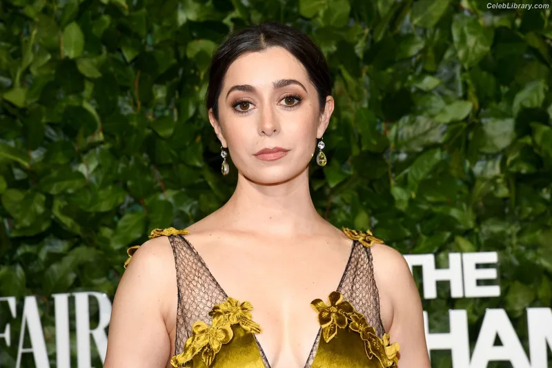 Cristin Milioti photo 3 of 336