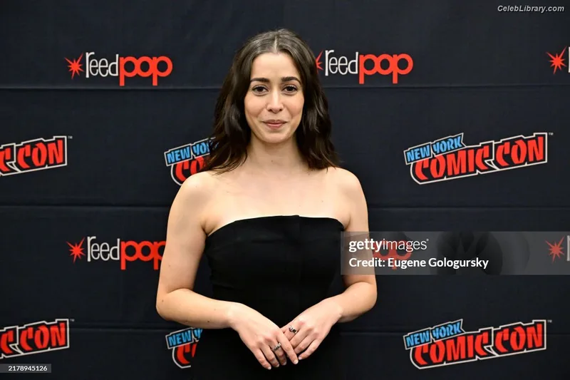 Cristin Milioti photo 22 of 336